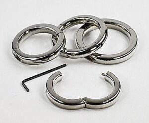 Scharnier-Cockring aus Edelstahl lässt sich öffnen und schließen